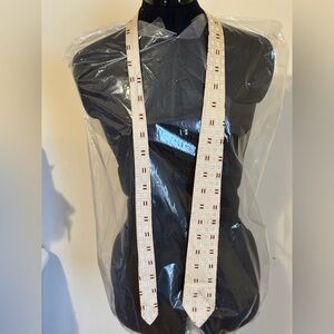 Vintage men’s cream with red neck tie “executive neckwear” by Wm. H. Block Co.